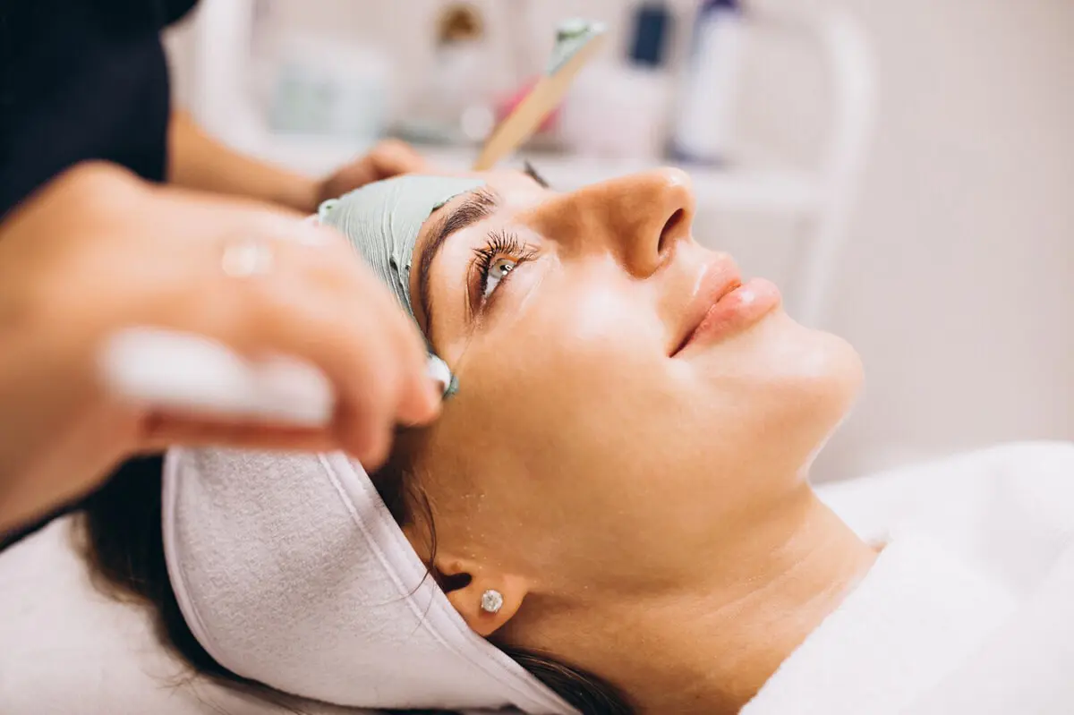 Microdermabrasion In Plainview
